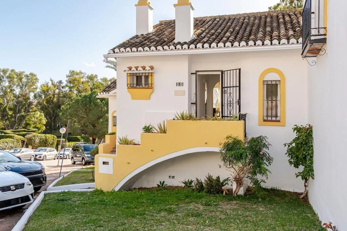 Casa Tropicana Family & Golf Sitio de Calahonda